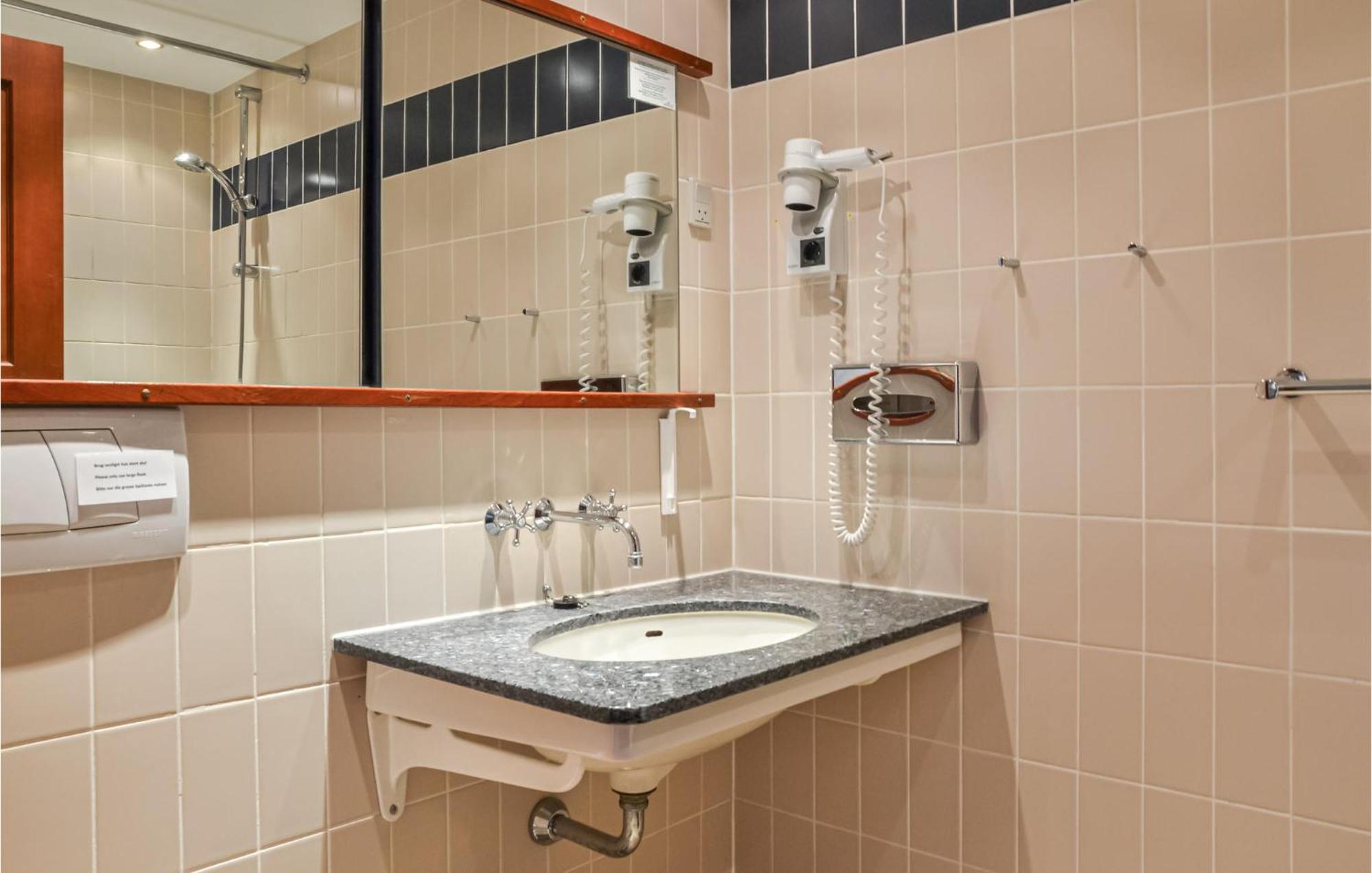 Nice Apartment In Helsingor With Wifi Bagian luar foto